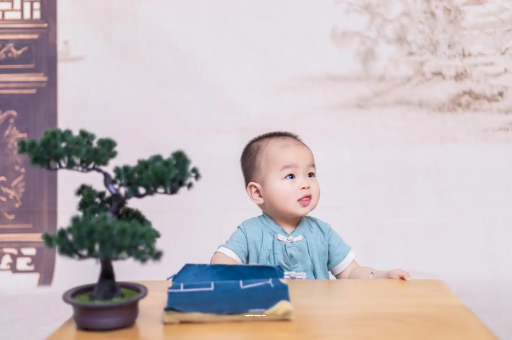 合肥怀孕肚子中间凹两边凸